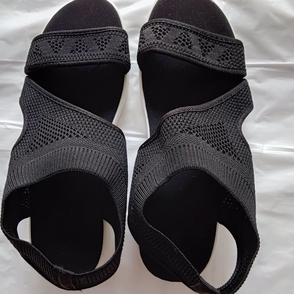 Sandals - Picture 4 of 5